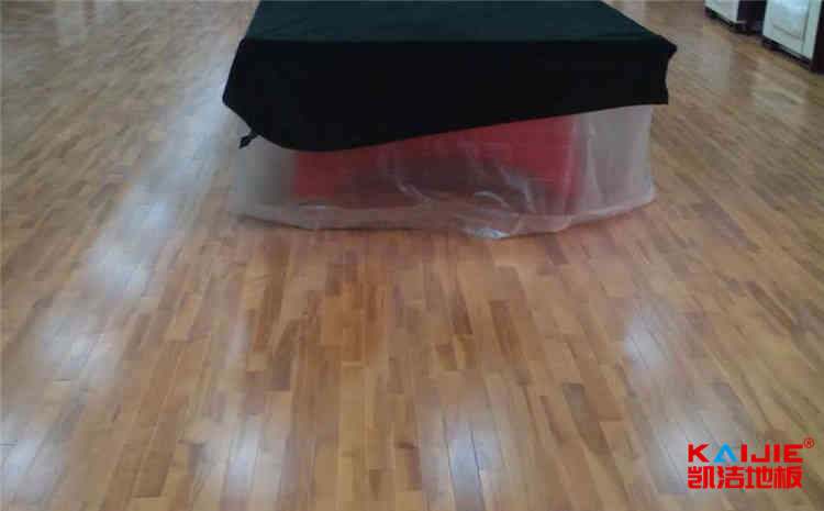 大型舞臺運(yùn)動地板品牌