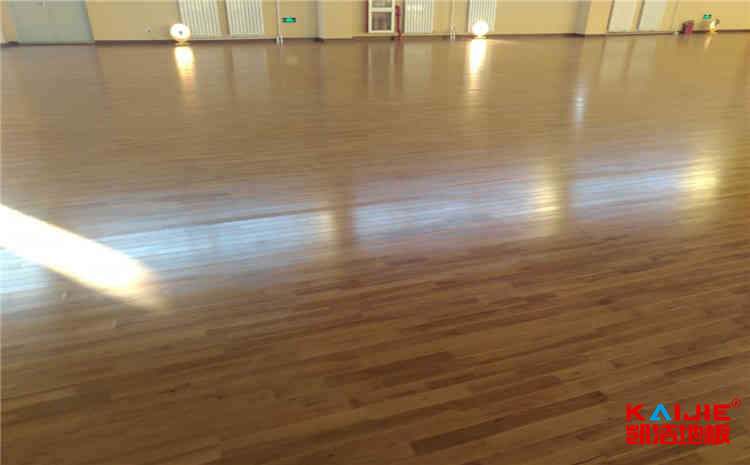 內(nèi)蒙古硬木企口體育地板廠商