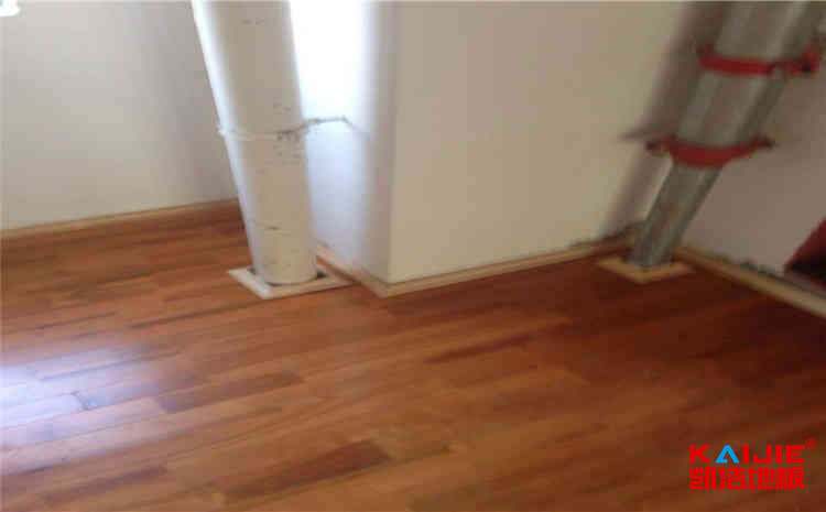 實(shí)木運(yùn)動木地板