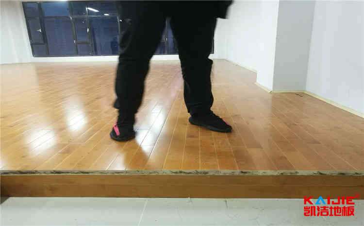 指接板舞臺木地板雙層龍骨結(jié)構(gòu)