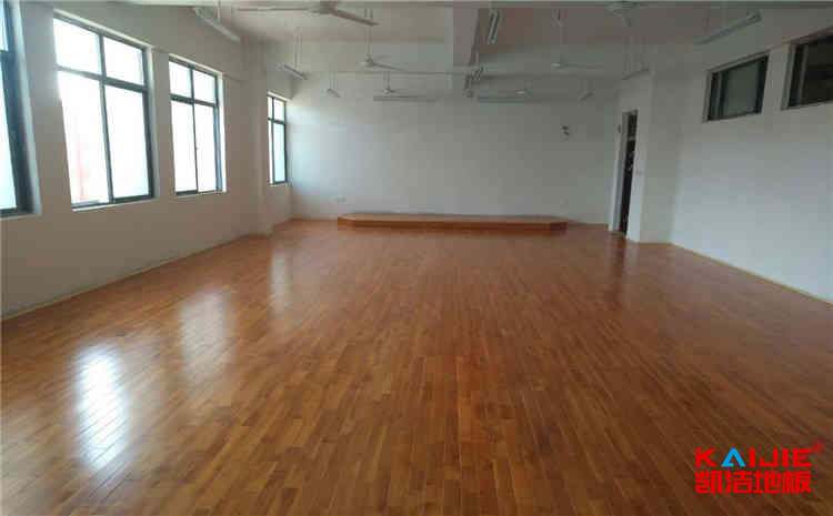 銀川企口實(shí)木運(yùn)動地板打磨翻新