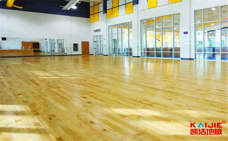 俄勒岡松風(fēng)雨操場(chǎng)地板價(jià)格