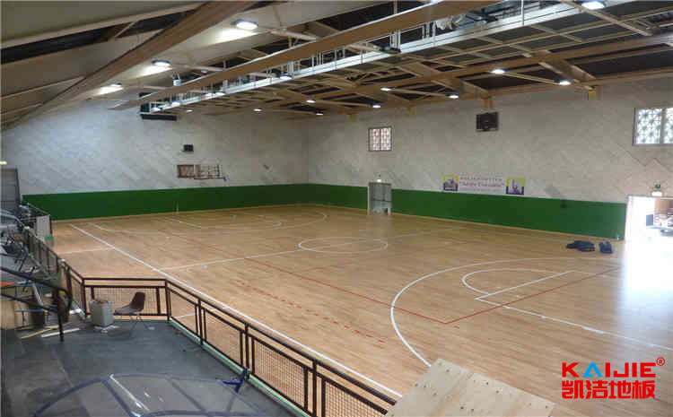 柞木木地板籃球場批發(fā)價(jià)格