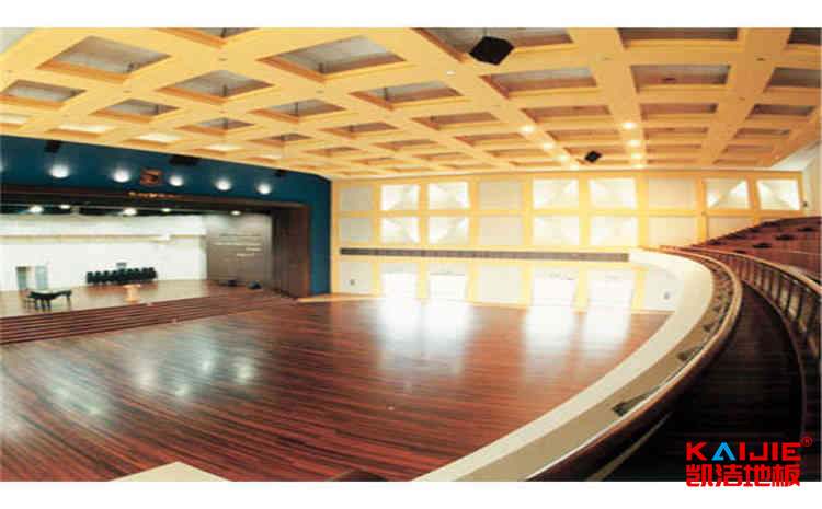 22厚籃球場木地板哪個品牌好？