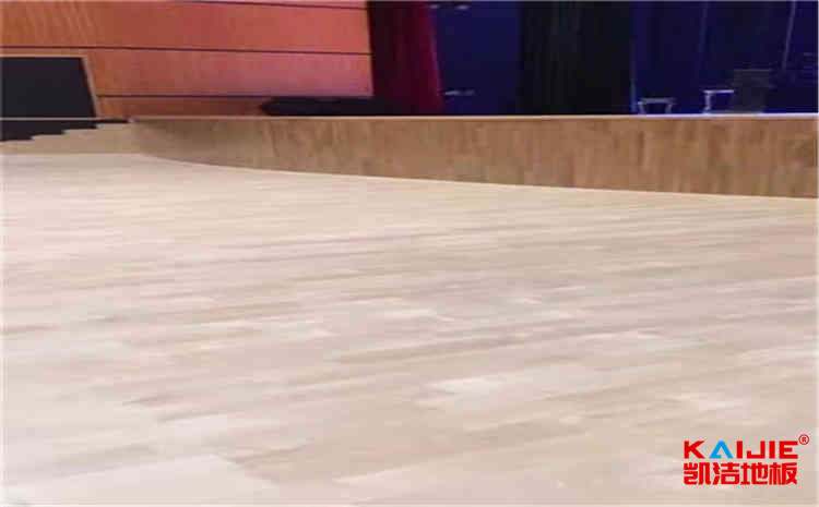 學(xué)校體育運(yùn)動(dòng)地板多少錢(qián)一平米？