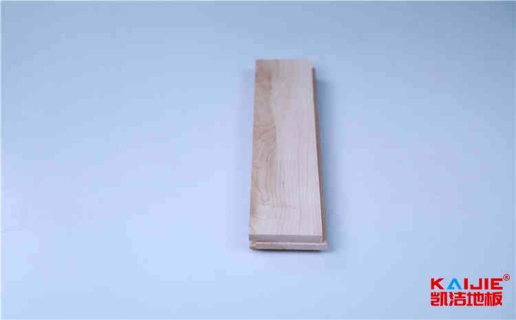 沈陽楓樺木籃球場地板打磨翻新