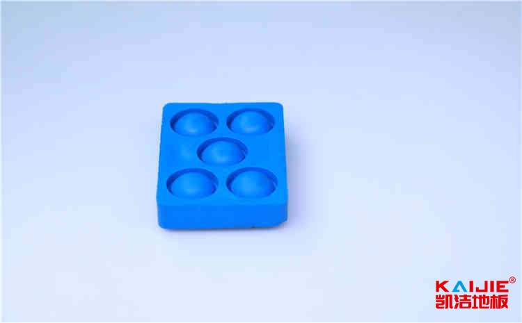 場(chǎng)館實(shí)木運(yùn)動(dòng)地板保養(yǎng)