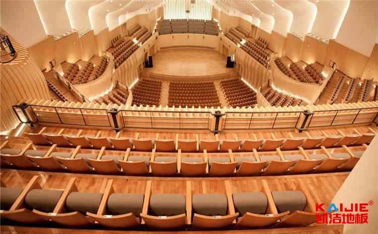 五角楓風(fēng)雨操場(chǎng)地板一平米價(jià)格