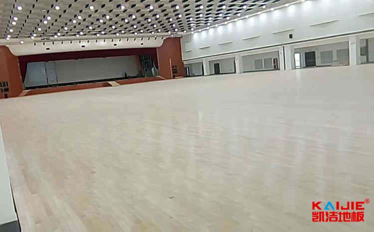 24厚體育館實(shí)木地板哪個(gè)品牌好？