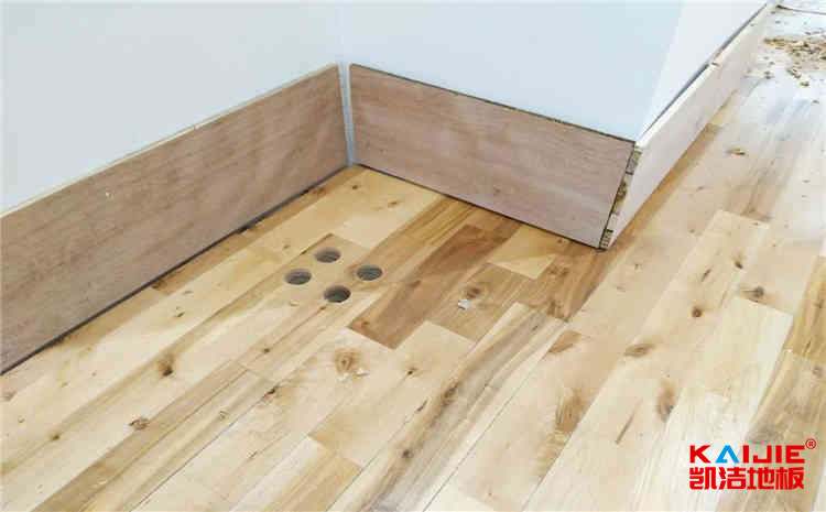 北京楓樺木體育地板施工工藝