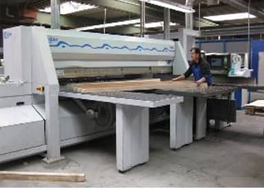 運(yùn)動(dòng)木地板生產(chǎn)