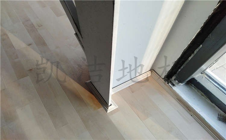 湖北武漢青山區(qū)羽毛球館木地板項目案例