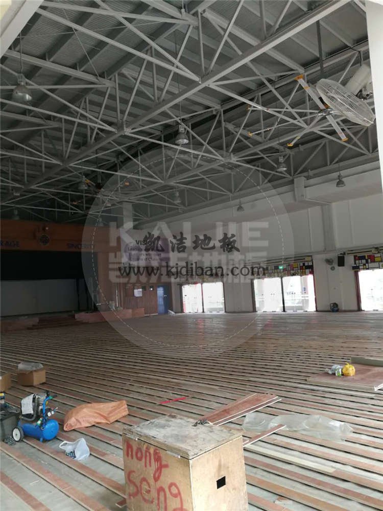 新加坡體育館運(yùn)動(dòng)木地板項(xiàng)目案例