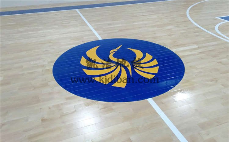 江蘇鹽城銳鶴青少年籃球俱樂部木地板項(xiàng)目