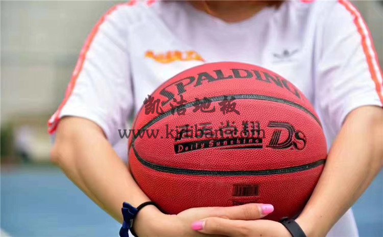 廈門(mén)華美空間體育木地板項(xiàng)目