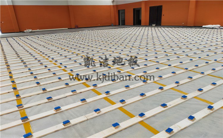 廣州長(zhǎng)大公路培訓(xùn)學(xué)?；@球館木地板項(xiàng)目-凱潔實(shí)木運(yùn)動(dòng)地板