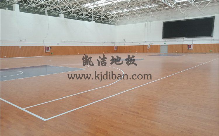 山東鄒城*一中學孟子湖校區(qū)學校體育館木地板項目——凱潔地板