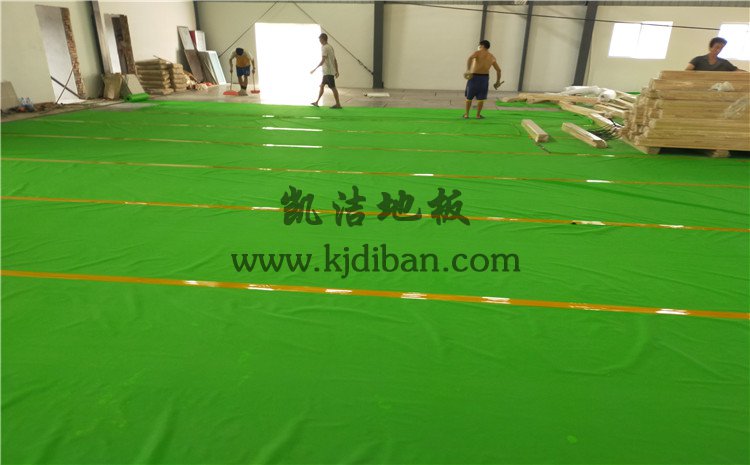 廣東省江門市開平市尋夢(mèng)籃球館運(yùn)動(dòng)木地板——?jiǎng)P潔運(yùn)動(dòng)木地板