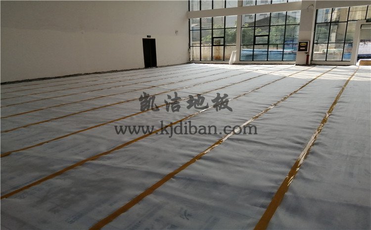 江西九江都昌第五小學(xué)體育館實(shí)木運(yùn)動(dòng)地板案例——?jiǎng)P潔實(shí)木運(yùn)動(dòng)地板廠家