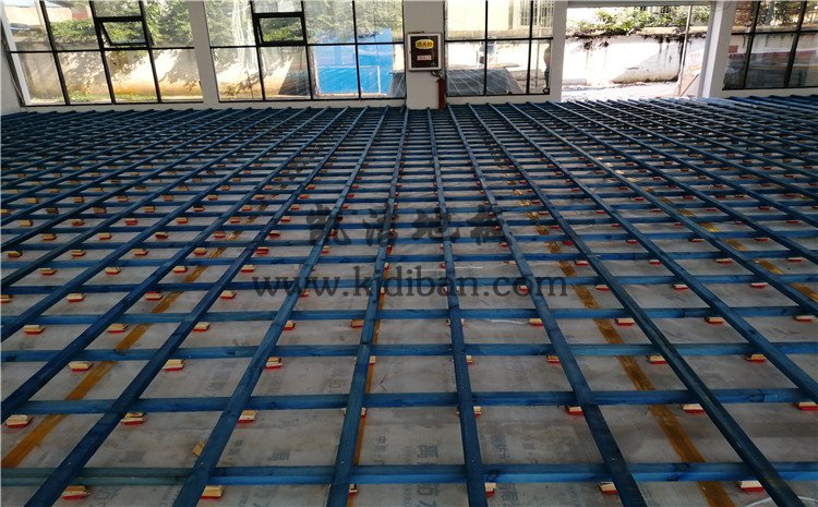 江西九江都昌第五小學(xué)體育館實(shí)木運(yùn)動(dòng)地板案例——?jiǎng)P潔實(shí)木運(yùn)動(dòng)地板廠家