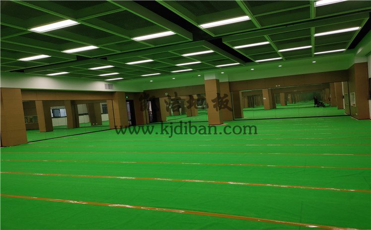 凱潔杭州高級(jí)中學(xué)錢(qián)江校區(qū)形體房木地板項(xiàng)目-凱潔實(shí)木運(yùn)動(dòng)地板廠家