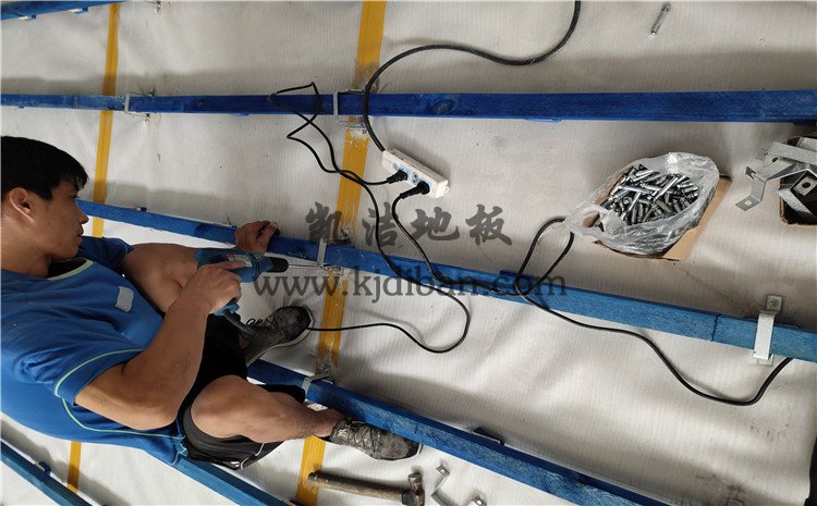 四川綿陽實驗中學(xué)體育館木地板項目-凱潔實木運動地板廠家