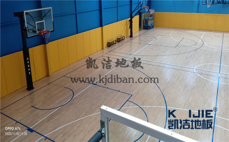 北京市海淀區(qū)鐵盟物流籃球館和羽毛球館木地板案例
